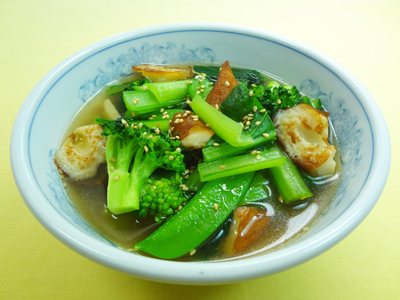 No.25017（料理25-022）ちくわと緑野菜のガーリックスープ完成